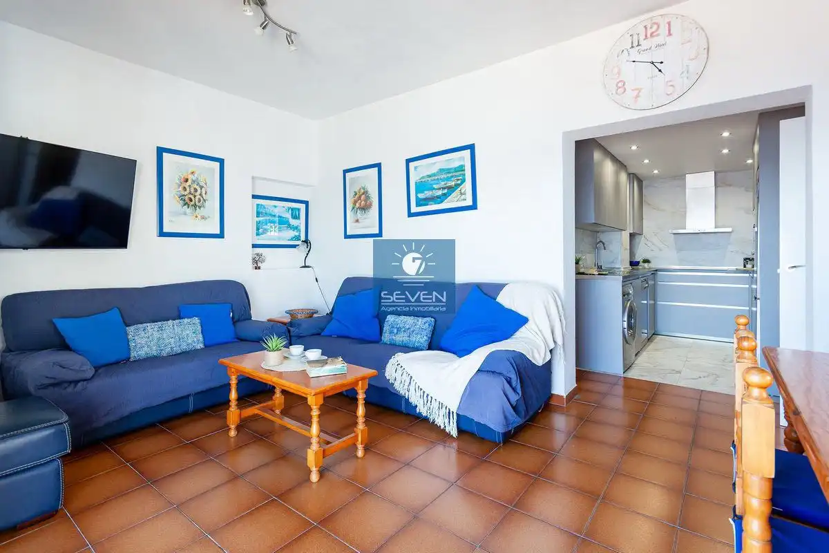 Sala d'estar de Casa o xalet de lloguer en Almuñécar amb Aire condicionat, Calefacció i Terrassa