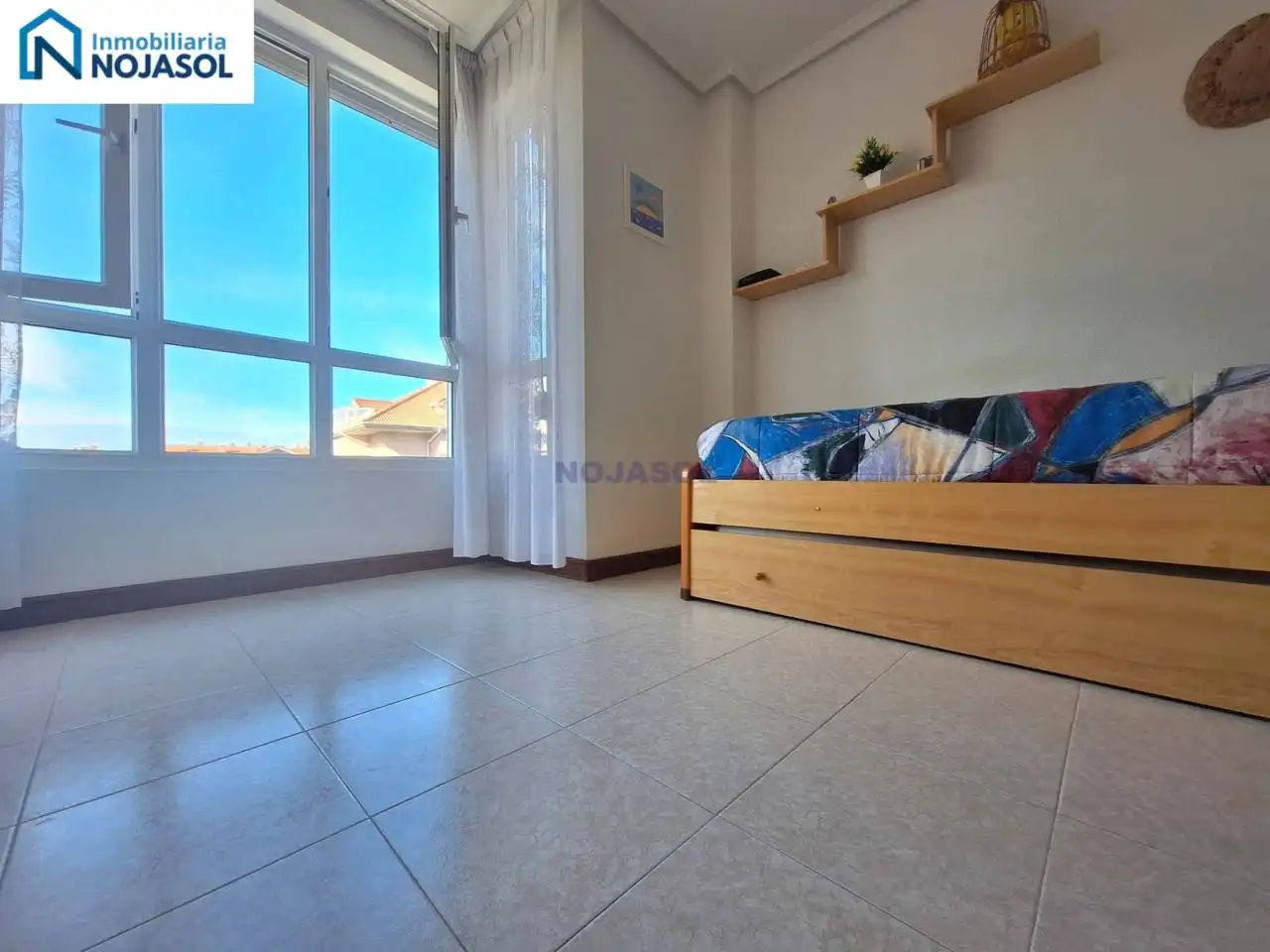 Habitación de Piso de alquiler en Noja con Terraza y Amueblado