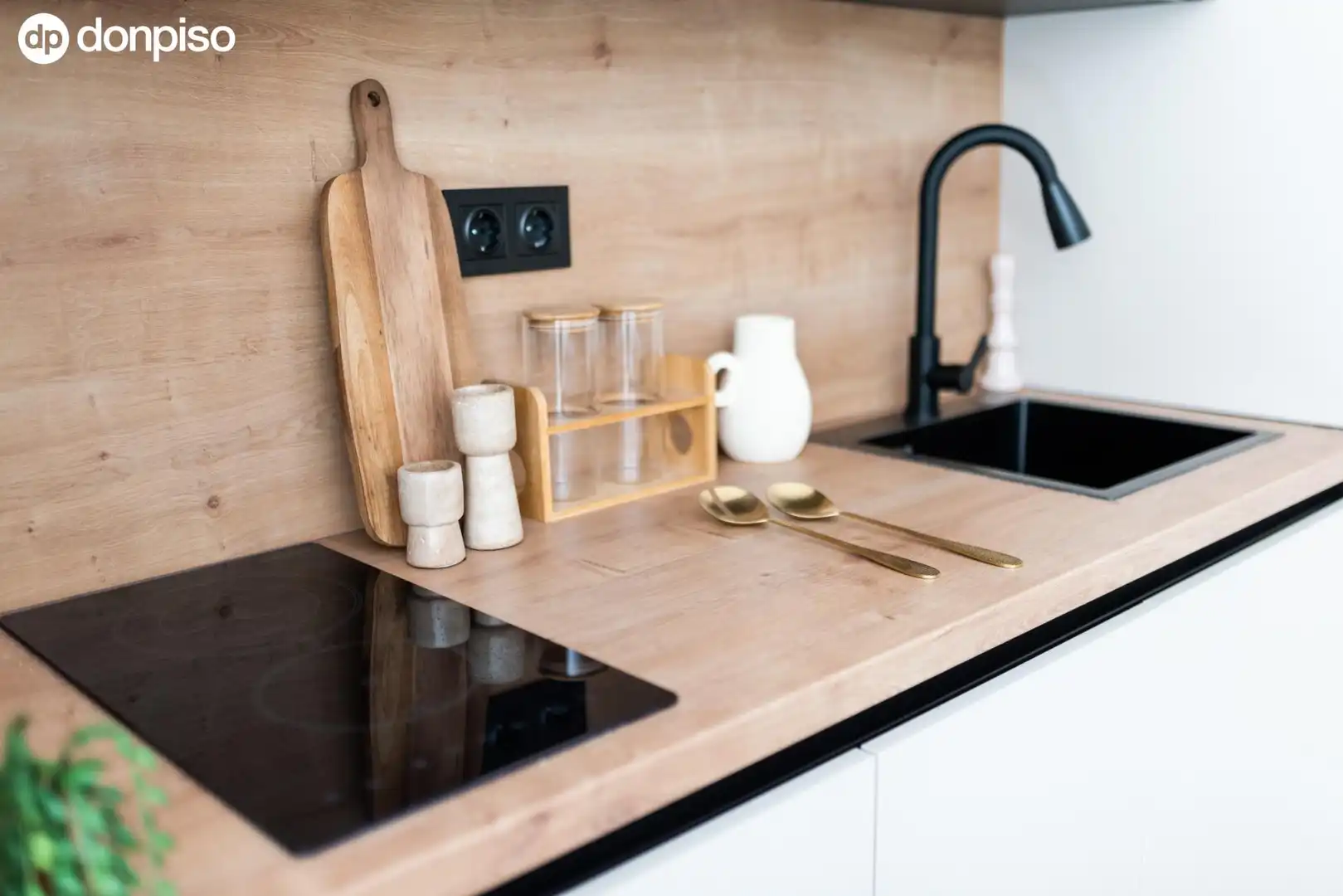 Cocina de Estudio en venta en Granada con Aire acondicionado, Calefacción y Amueblado