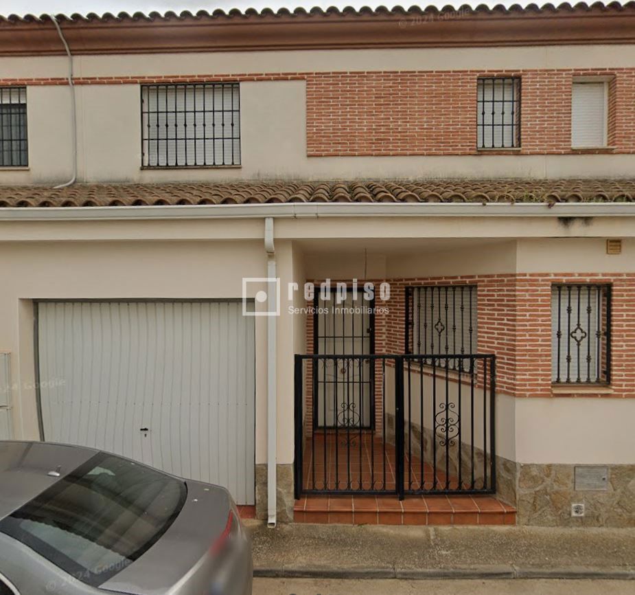 Vista exterior de Casa o chalet en venta en La Pueblanueva con Calefacción