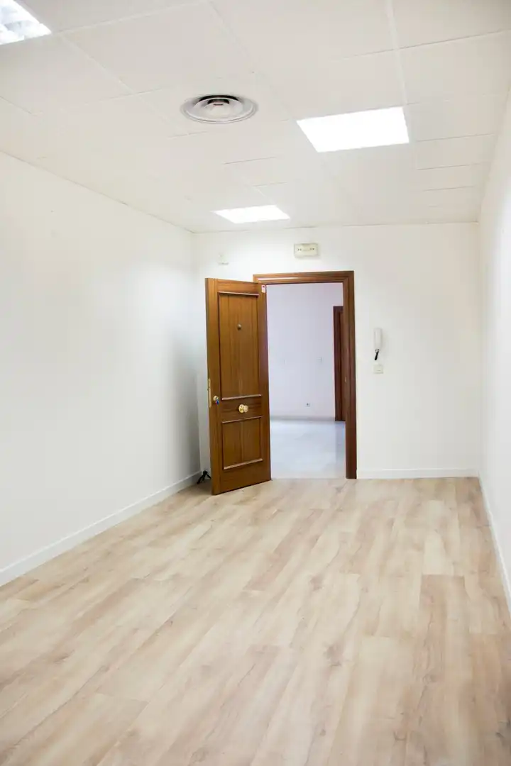 Ufficio con ascensore in affitto a Logroño - Portales, imagen 9