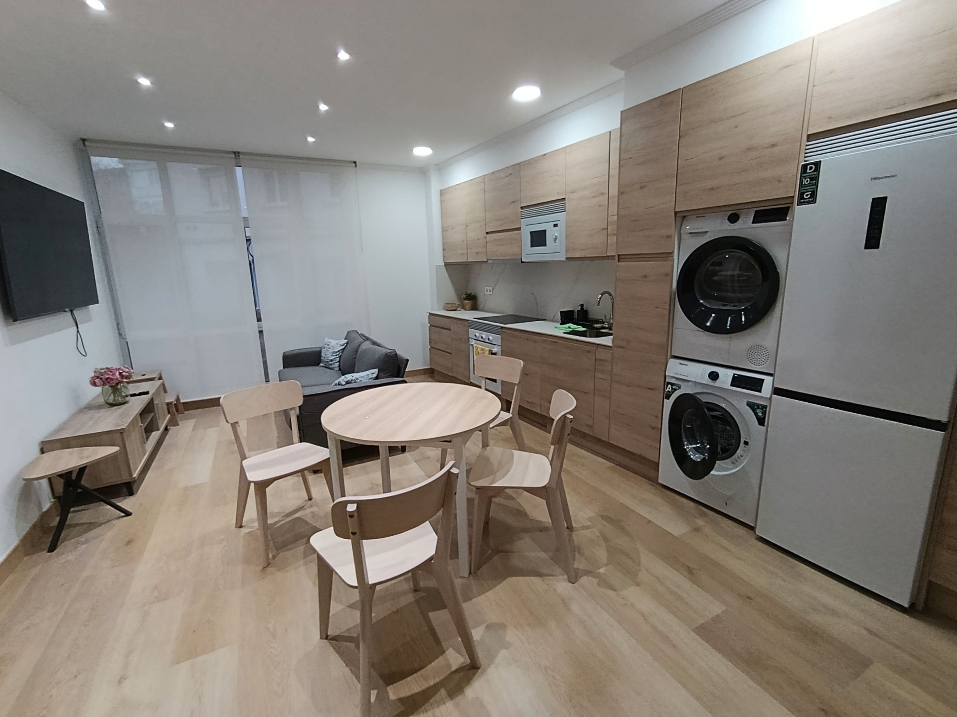 Cuina de Pis de lloguer en Avilés amb Calefacció, Parquet i Moblat