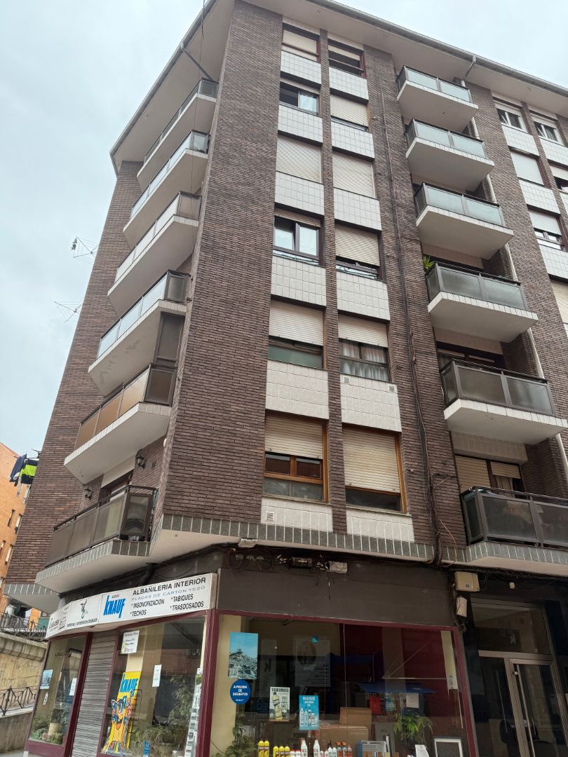 Vista exterior de Piso en venta en Barakaldo 