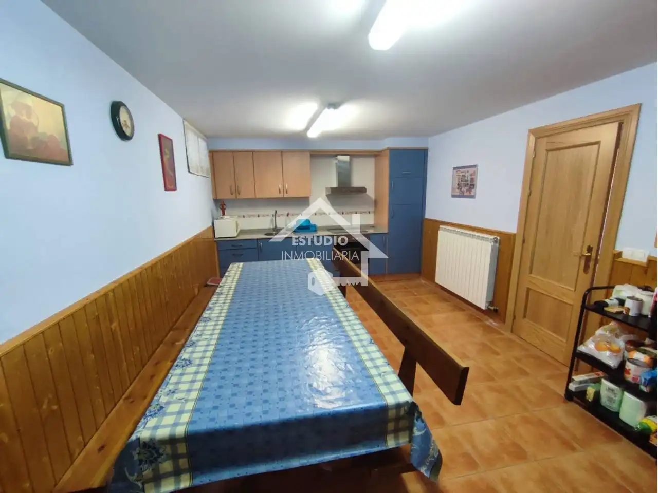 Cocina de Casa o chalet en venta en Canillas de Río Tuerto con Calefacción, Jardín privado y Parquet