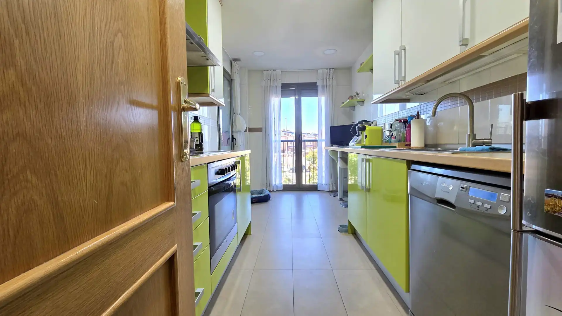 Cocina de Piso en venta en Parla con Aire acondicionado, Calefacción y Jardín privado