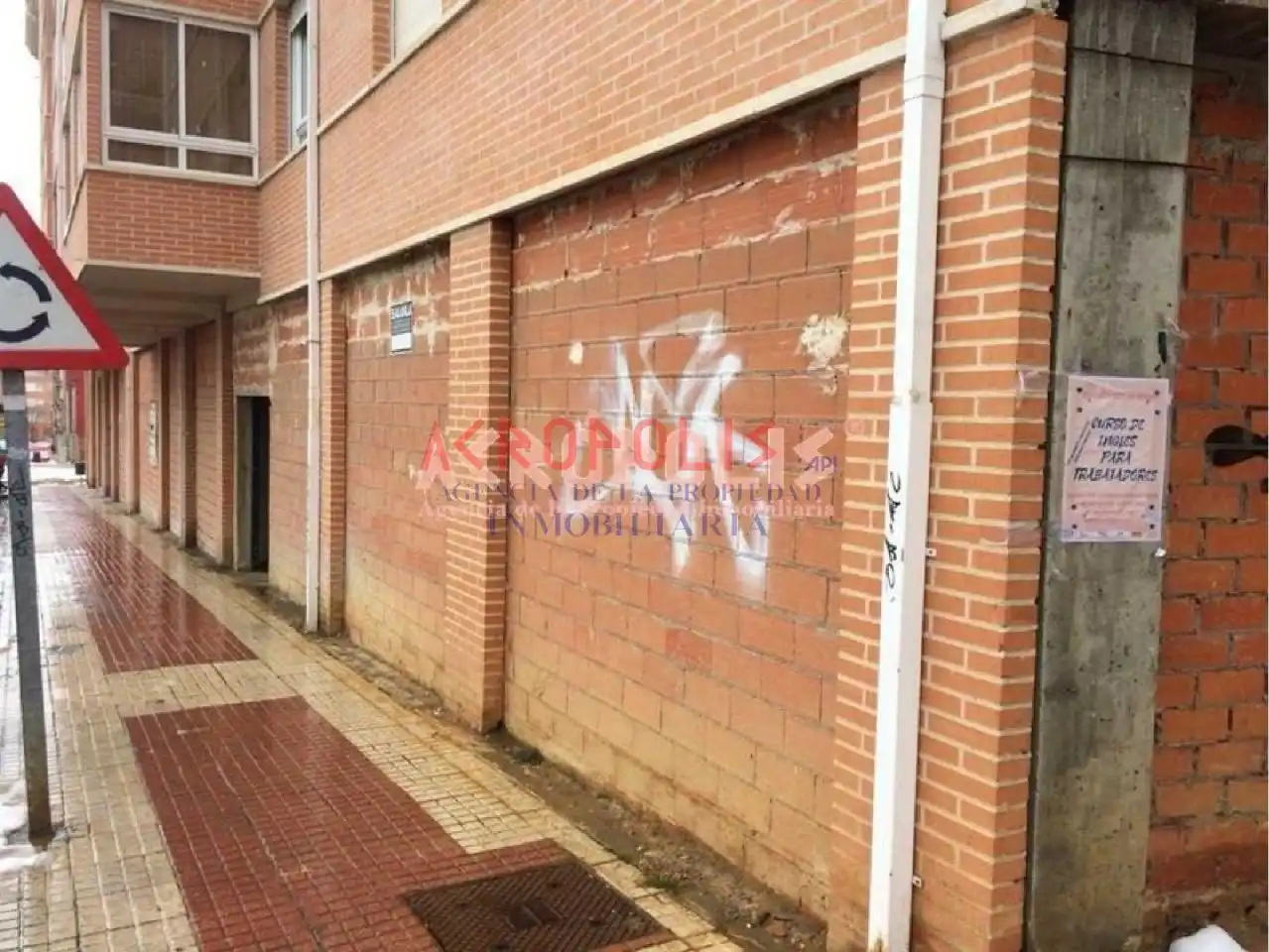 Local comercial de lloguer a Calle Pinar 10