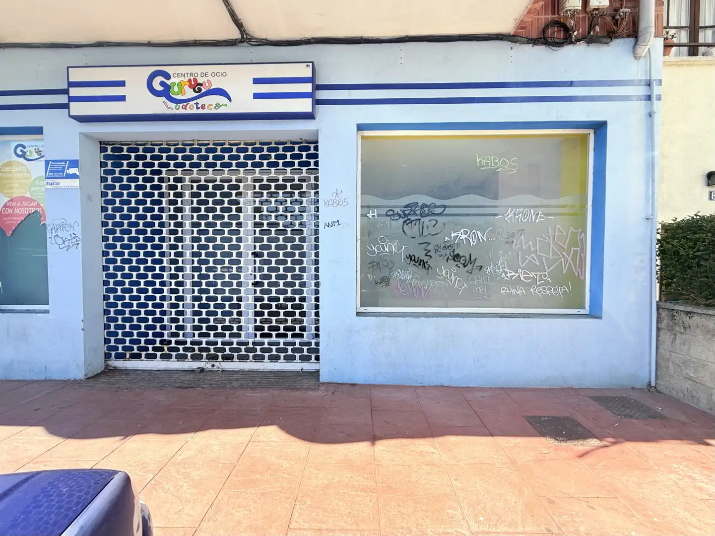 Local comercial en venda a Los Corrales de Buelna - Calle Hermanos Salas, imagen 2