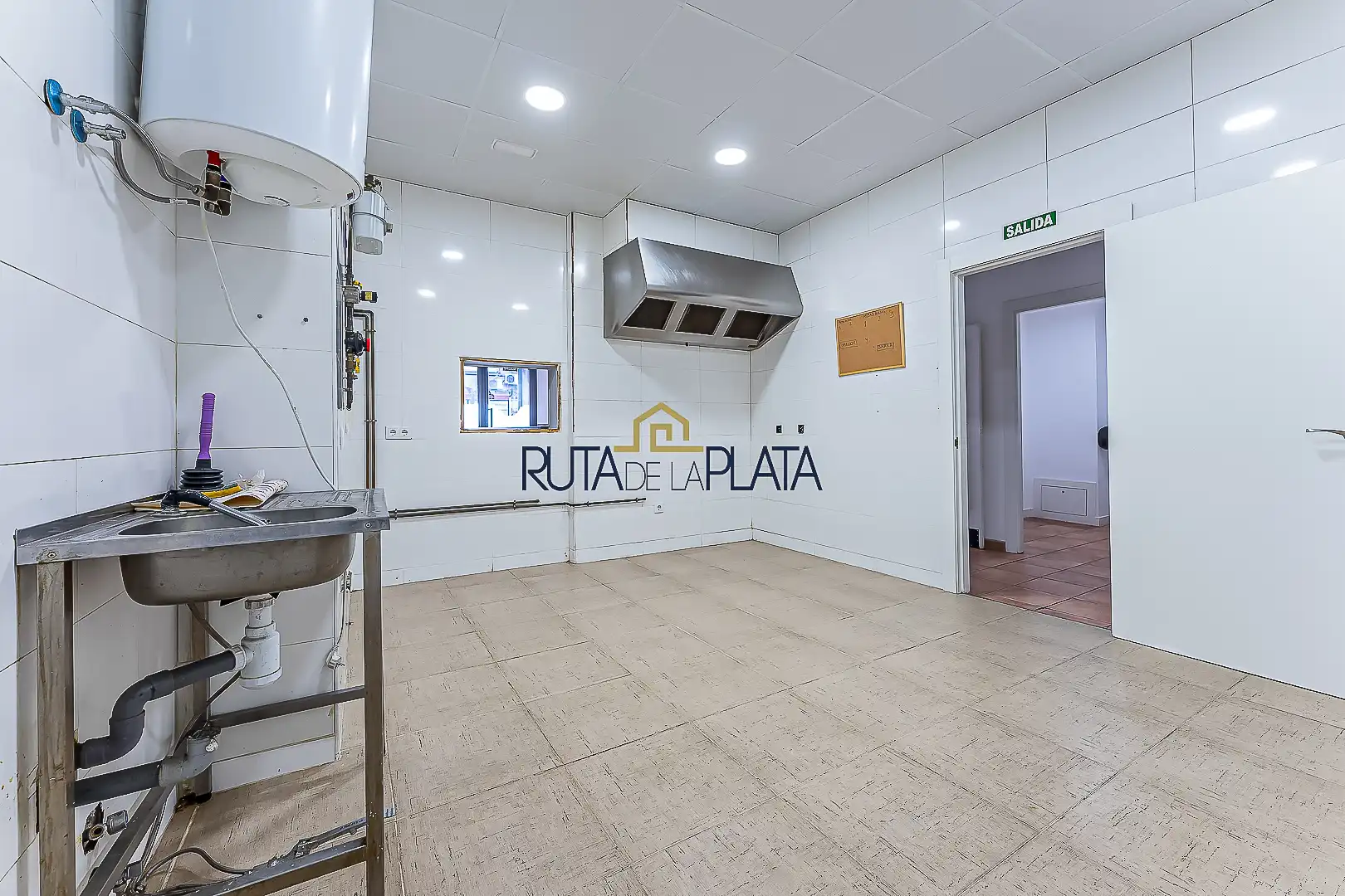 Local comercial en alquiler en Avenida de las Tres Cruces 12, imagen 27