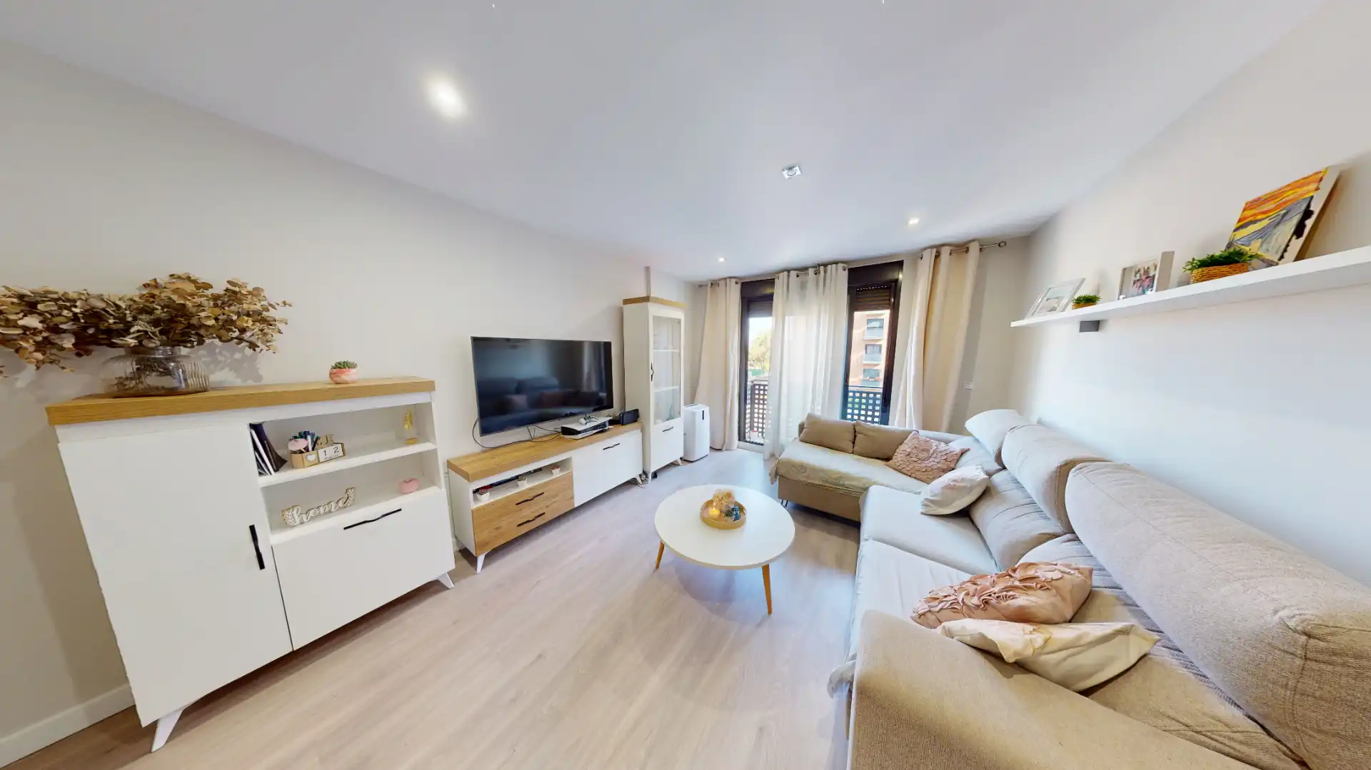 Flat for sale in Avenida 3 de Abril de 1979, Haygon - Universidad
