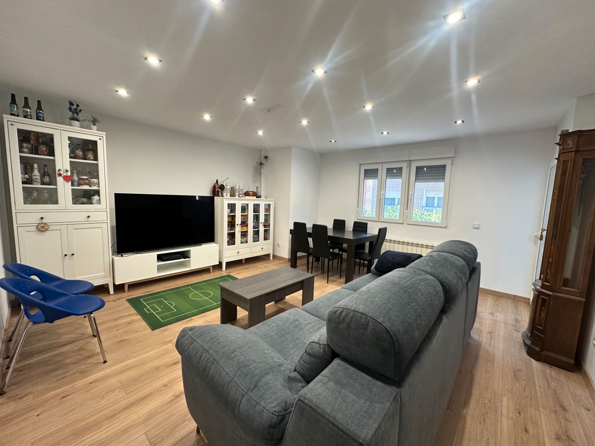 Sala d'estar de Pis en venda en Valladolid Capital amb Calefacció