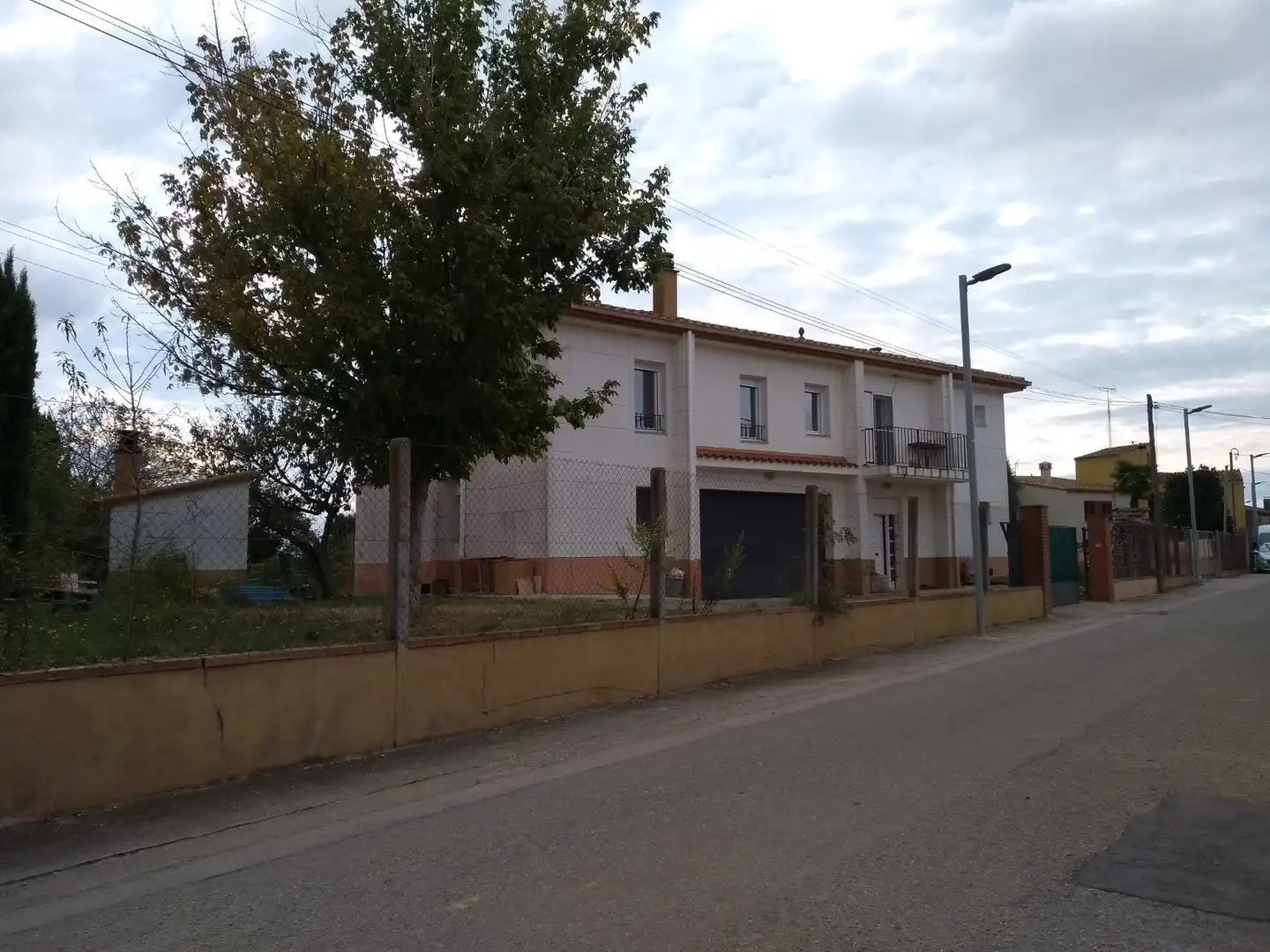 Vista exterior de Finca rústica en venda en Bàscara amb Aire condicionat, Calefacció i Jardí privat