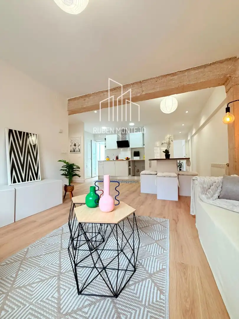 Sala de estar de Piso en venta en Salamanca con Calefacción, Terraza y Balcón