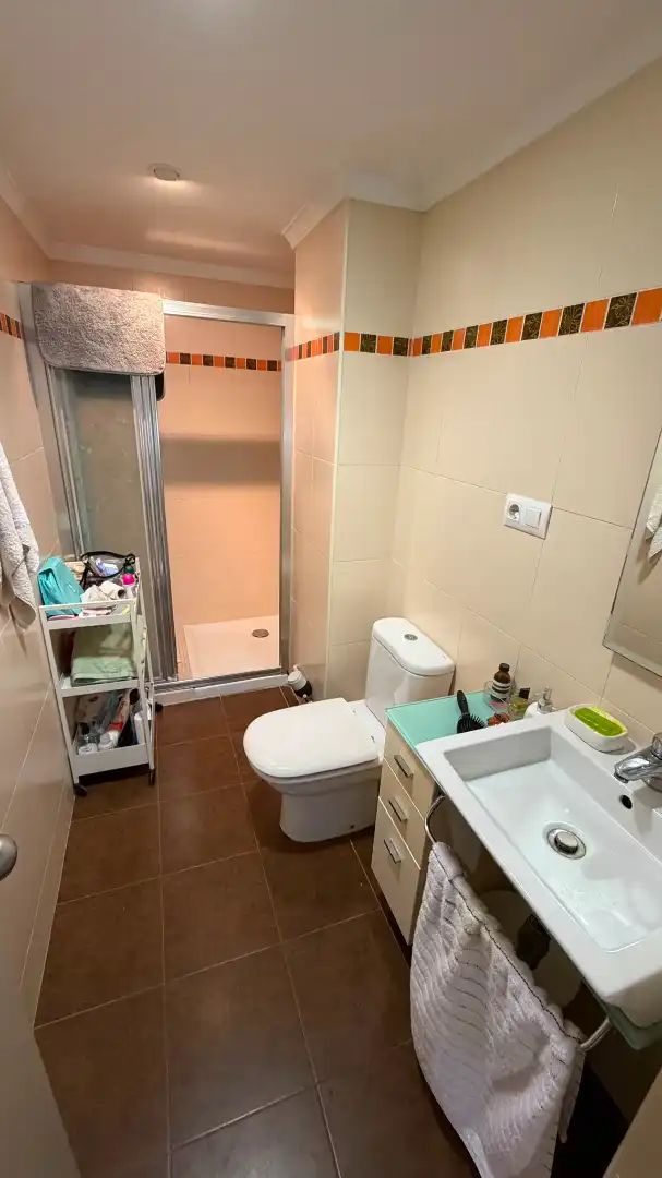 Bathroom of Flat for rent in Valencia  with Air Conditioner, Heating and Terrace