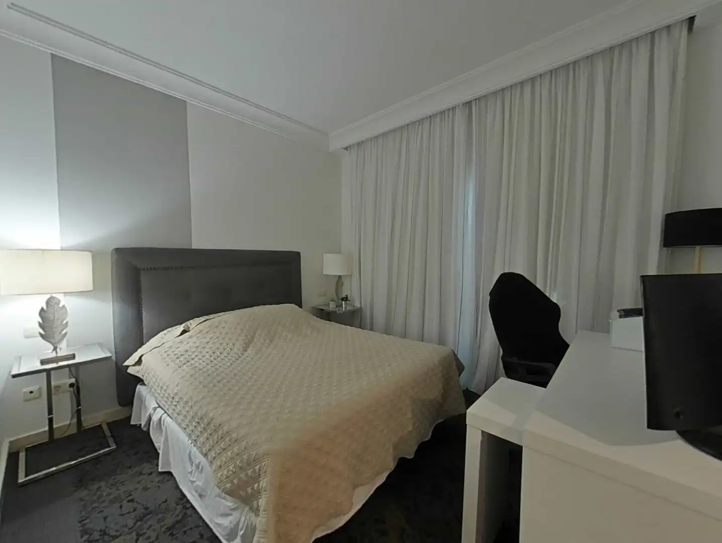 Dormitori de Apartament en venda en Marbella amb Terrassa, Traster i Moblat