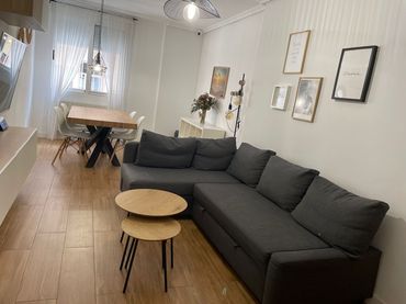 Apartamento con ascensor en alquiler en Carretas - Pajarita