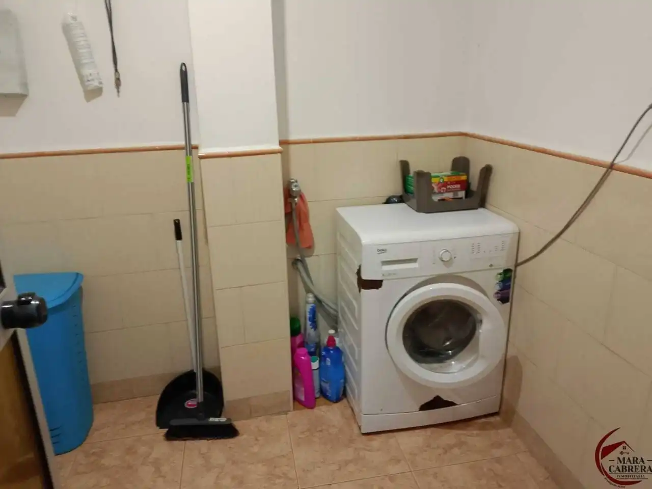 Cuina de Casa adosada en venda en Oliva amb Aire condicionat, Jardí privat i Terrassa