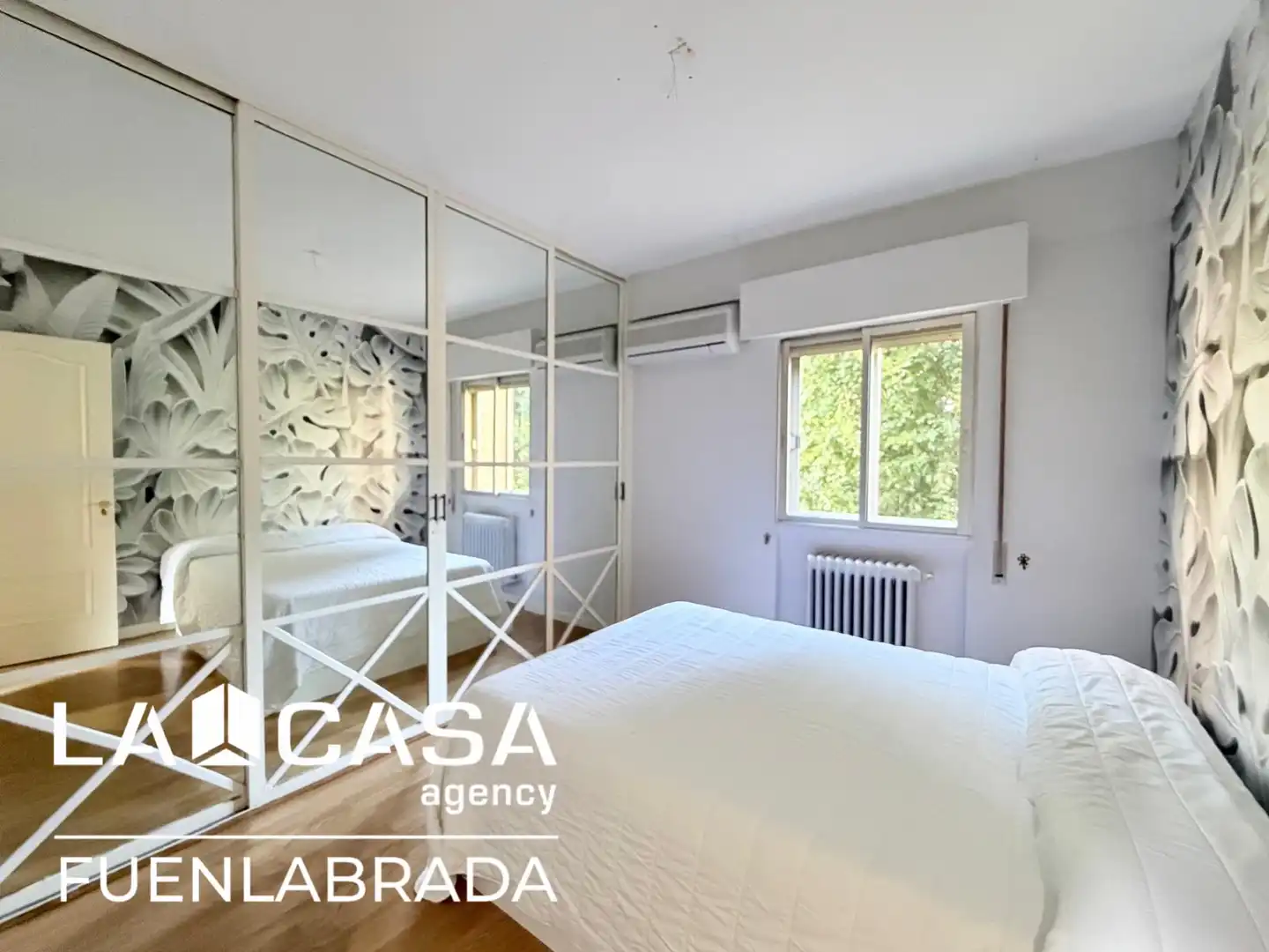 Bedroom of Flat for sale in Fuenlabrada  with Oven and Washing machine