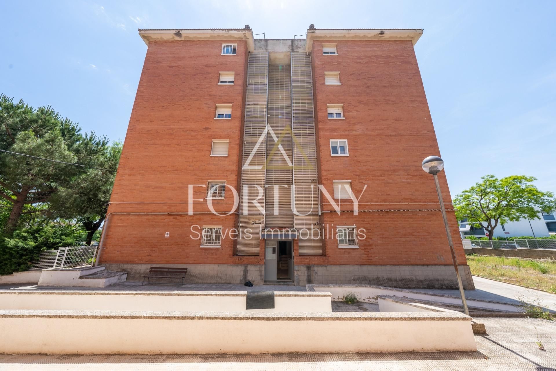 Flat for sale in Calle BADALONA, 6, Mestral