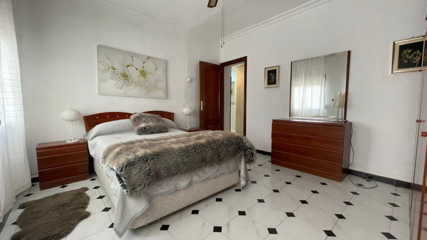 Bedroom of Flat for sale in  Sevilla Capital  with Air Conditioner, Heating and Terrace