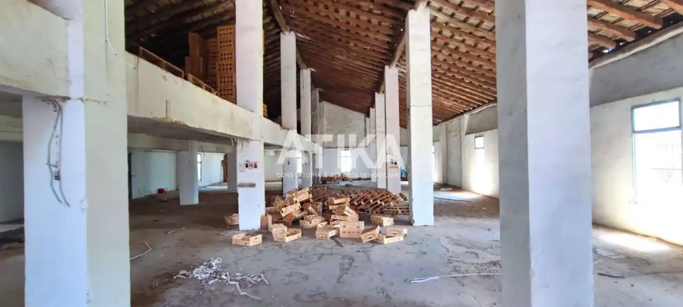 Nau industrial en venda en Ontinyent