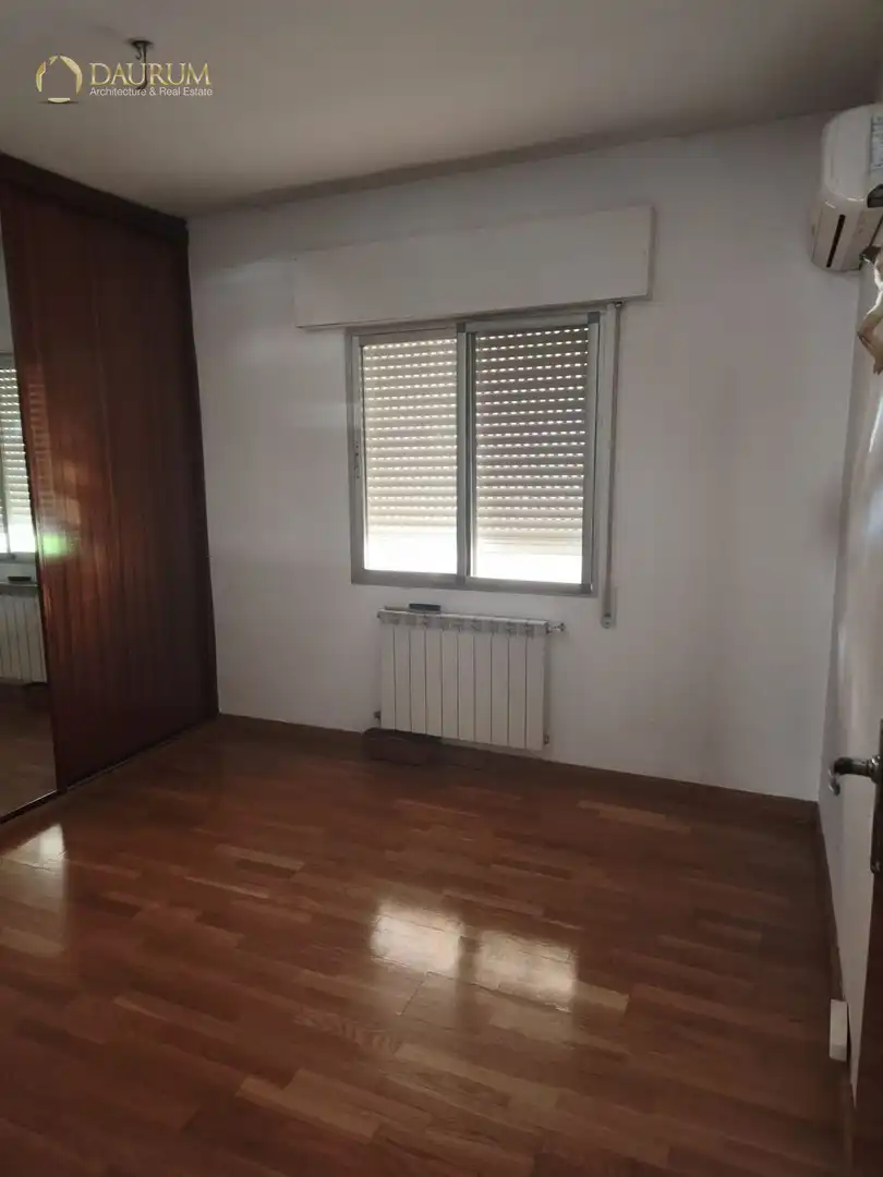 Habitación de Casa adosada en venta en Madrid con Calefacción, Terraza y Trastero