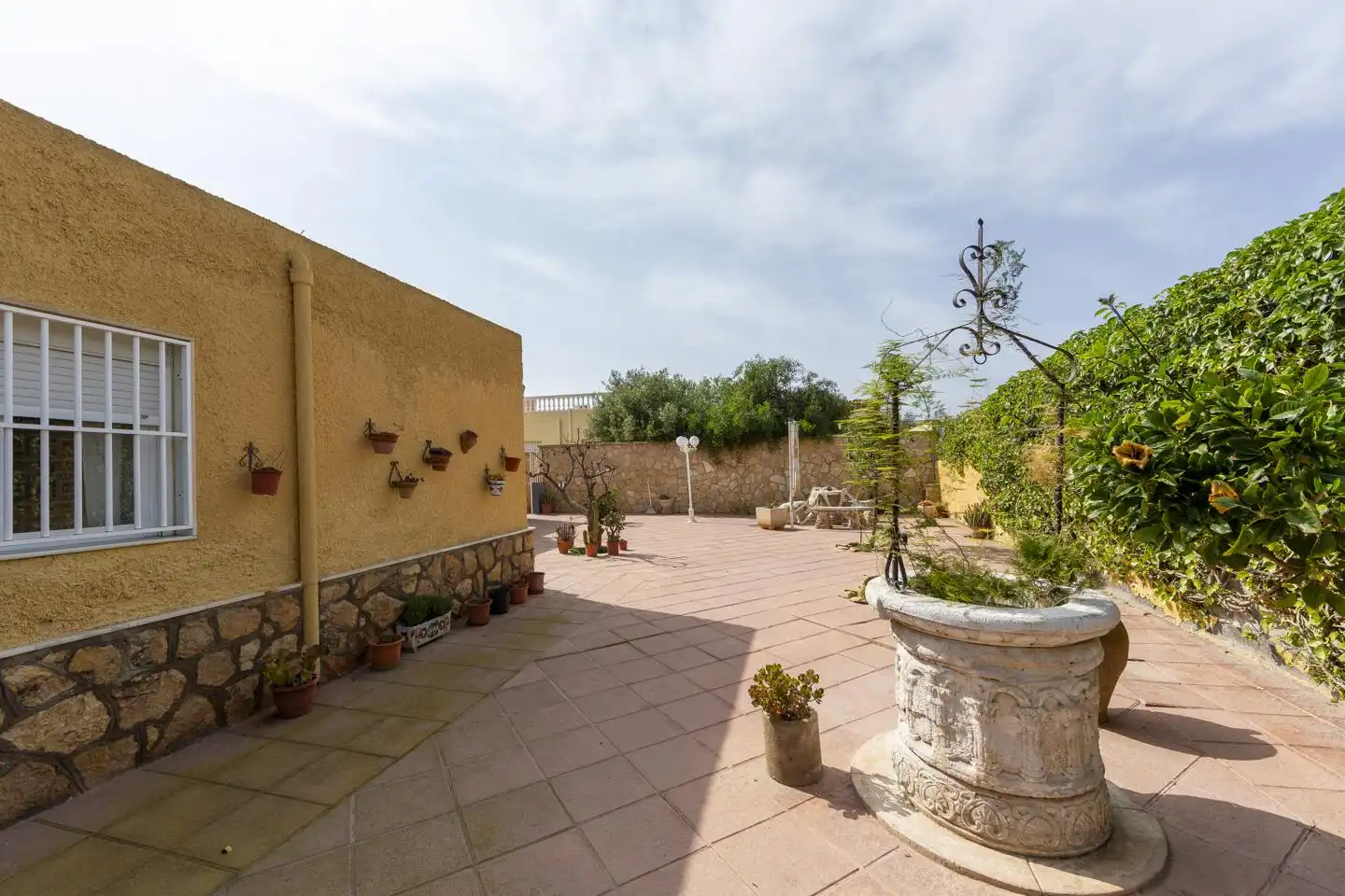 Terraza de Casa o chalet en venta en Almería con Aire acondicionado, Jardín privado y Terraza