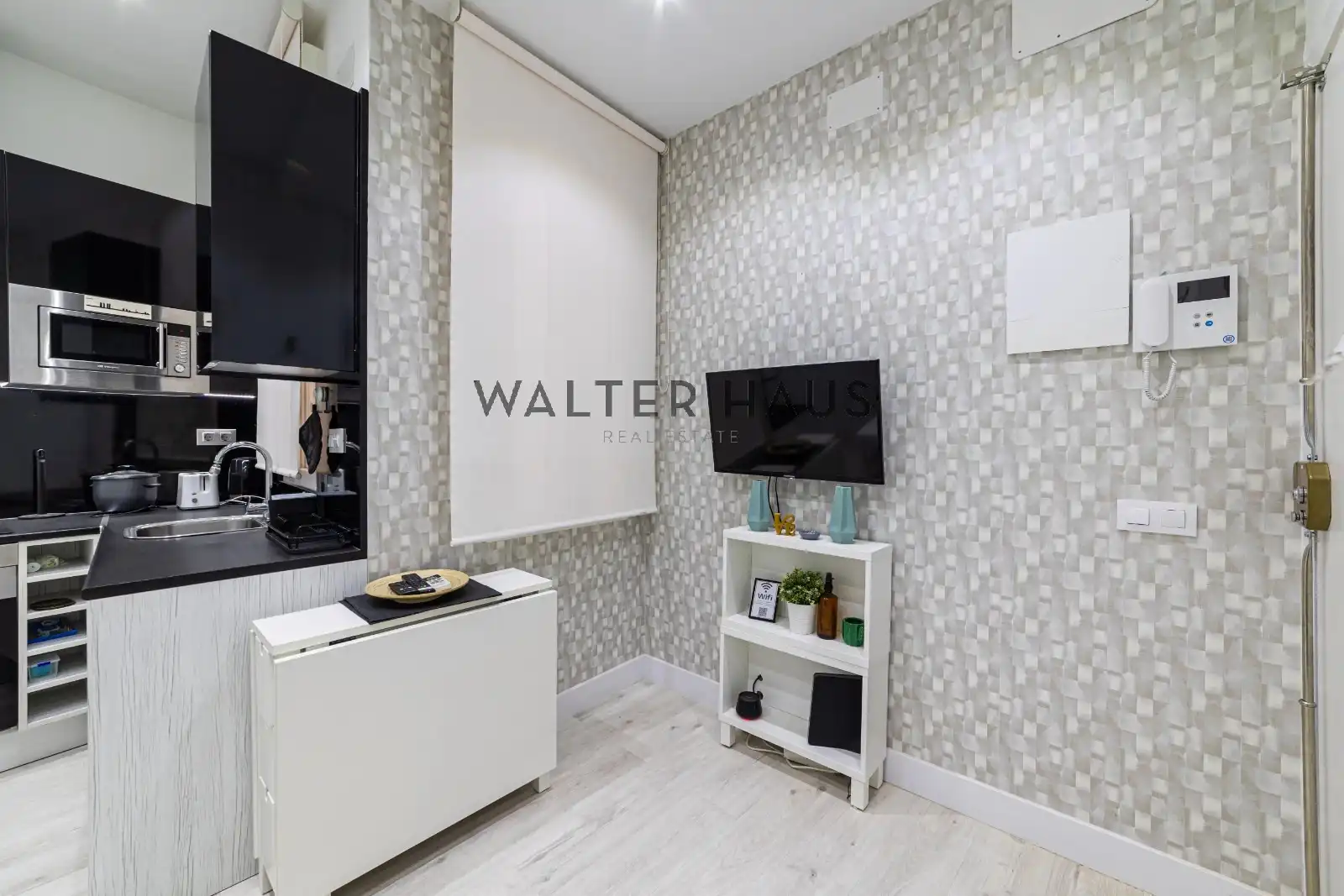 Bedroom of Flat for sale in Madrid  with Air Conditioner, Furnished and Oven
