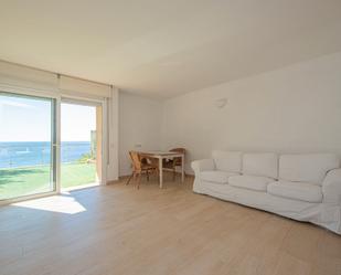 Living room of Apartment for sale in Sant Feliu de Guíxols  with Heating, Parquet flooring and Terrace