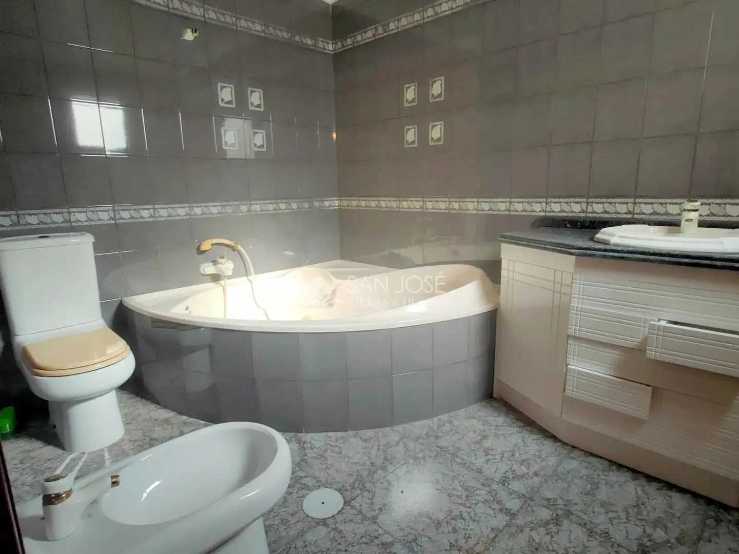 Flat with terrace for sale in Aspe Centro, imagen 10