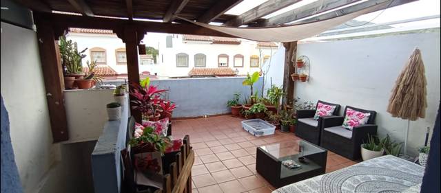 Casa adosada en Venta en Calle Diego de León, 62A en Bello Horizonte - Lindasol