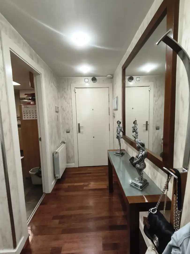 Flat for sale in Madrid  with Air Conditioner, Heating and Storage room