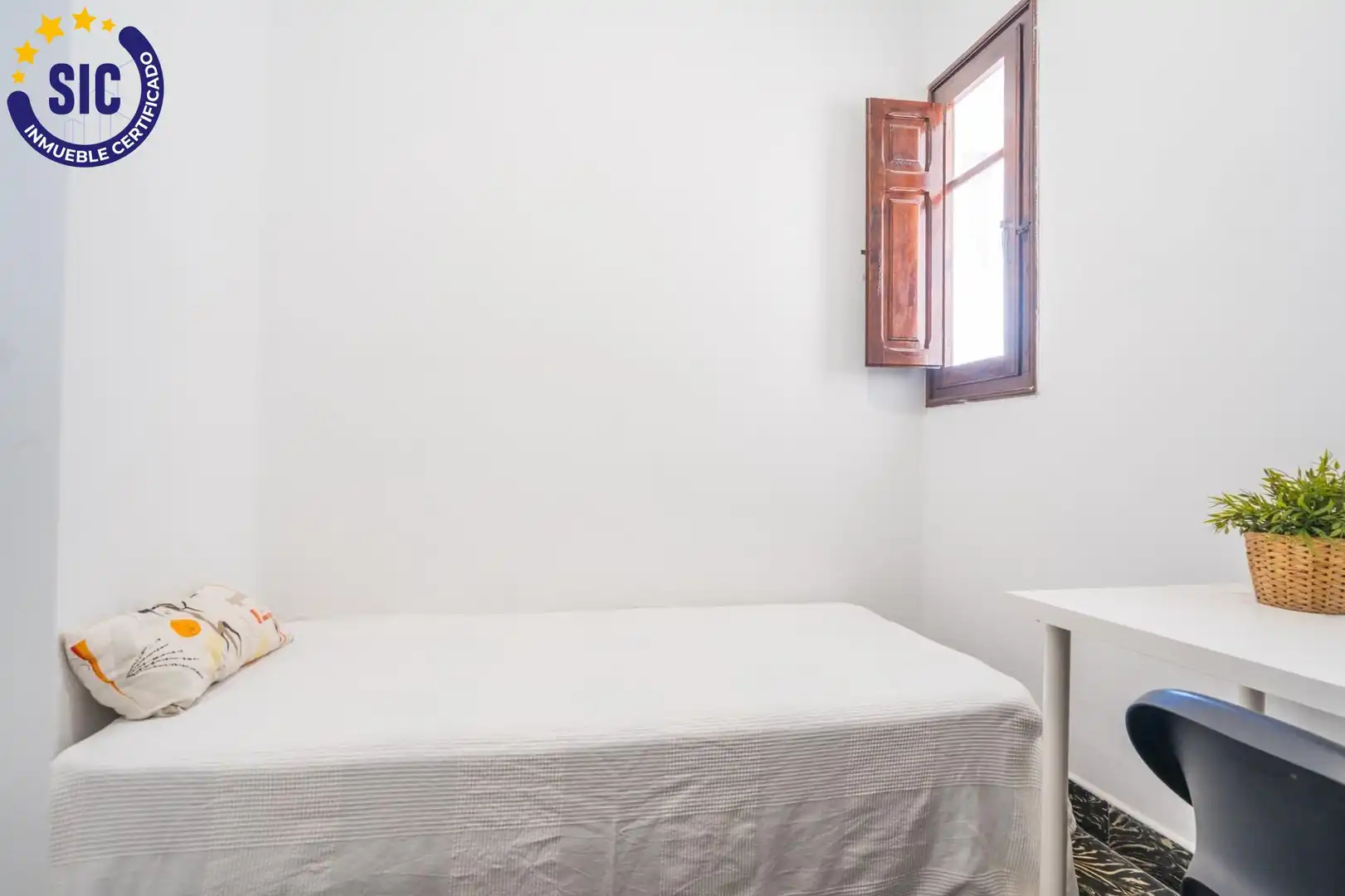 Flat with terrace for sale in Calle EUGENIA VIÑES, imagen 30