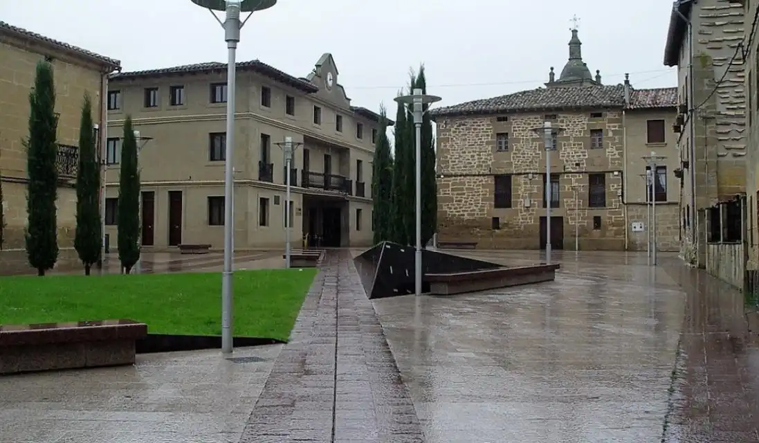 Vista exterior de Casa adosada en venda en Tirgo