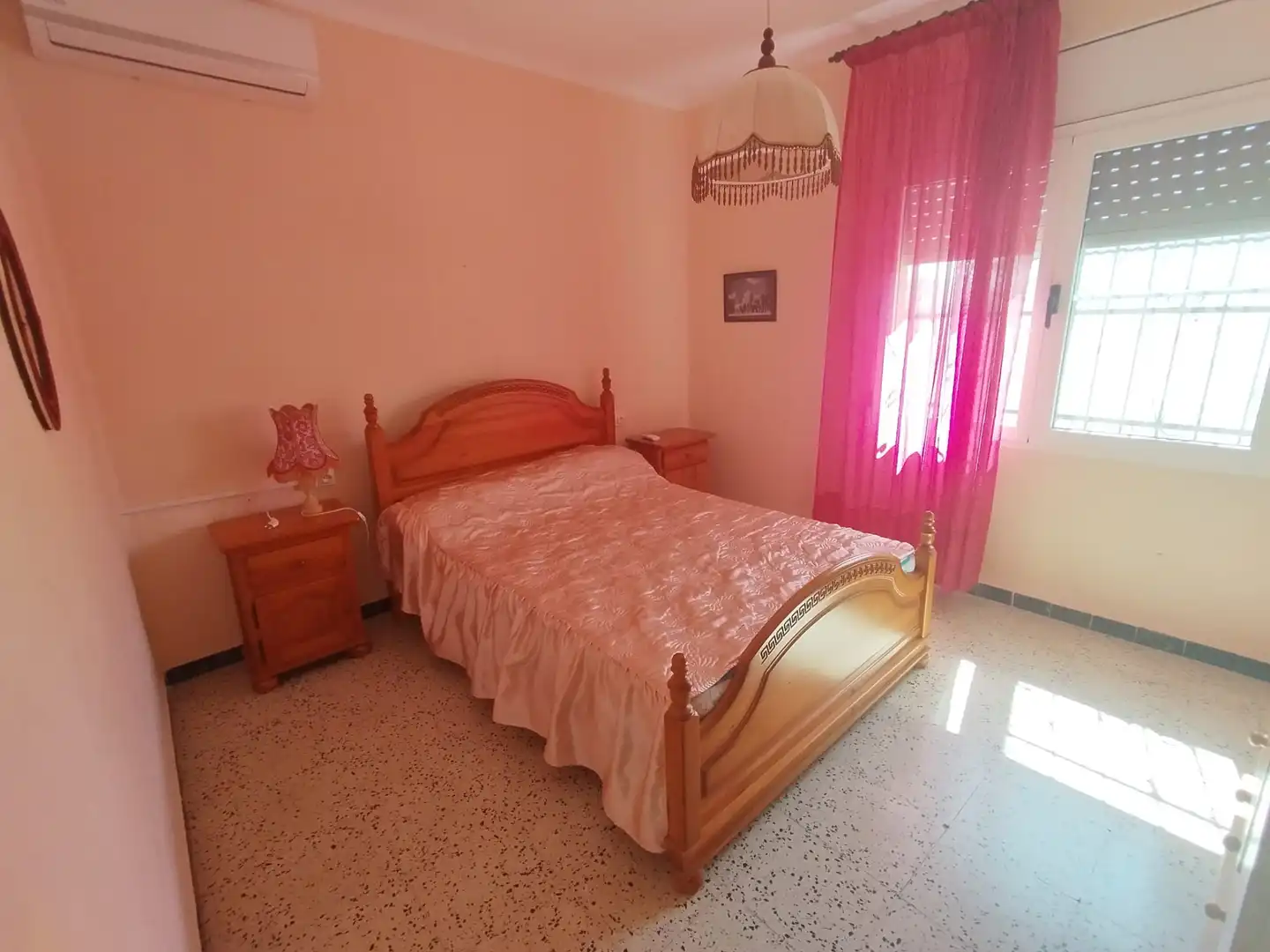 Dormitori de Casa o xalet en venda en Alcanar amb Aire condicionat, Jardí privat i Terrassa