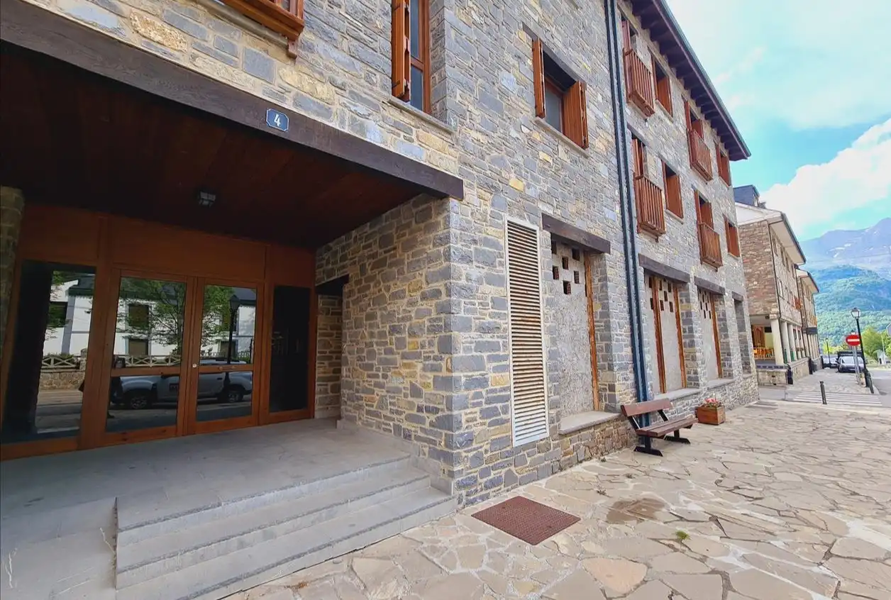 Local comercial en venda a Francia Escarrilla