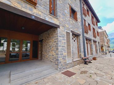 Business premises for sale in Francia Escarrilla