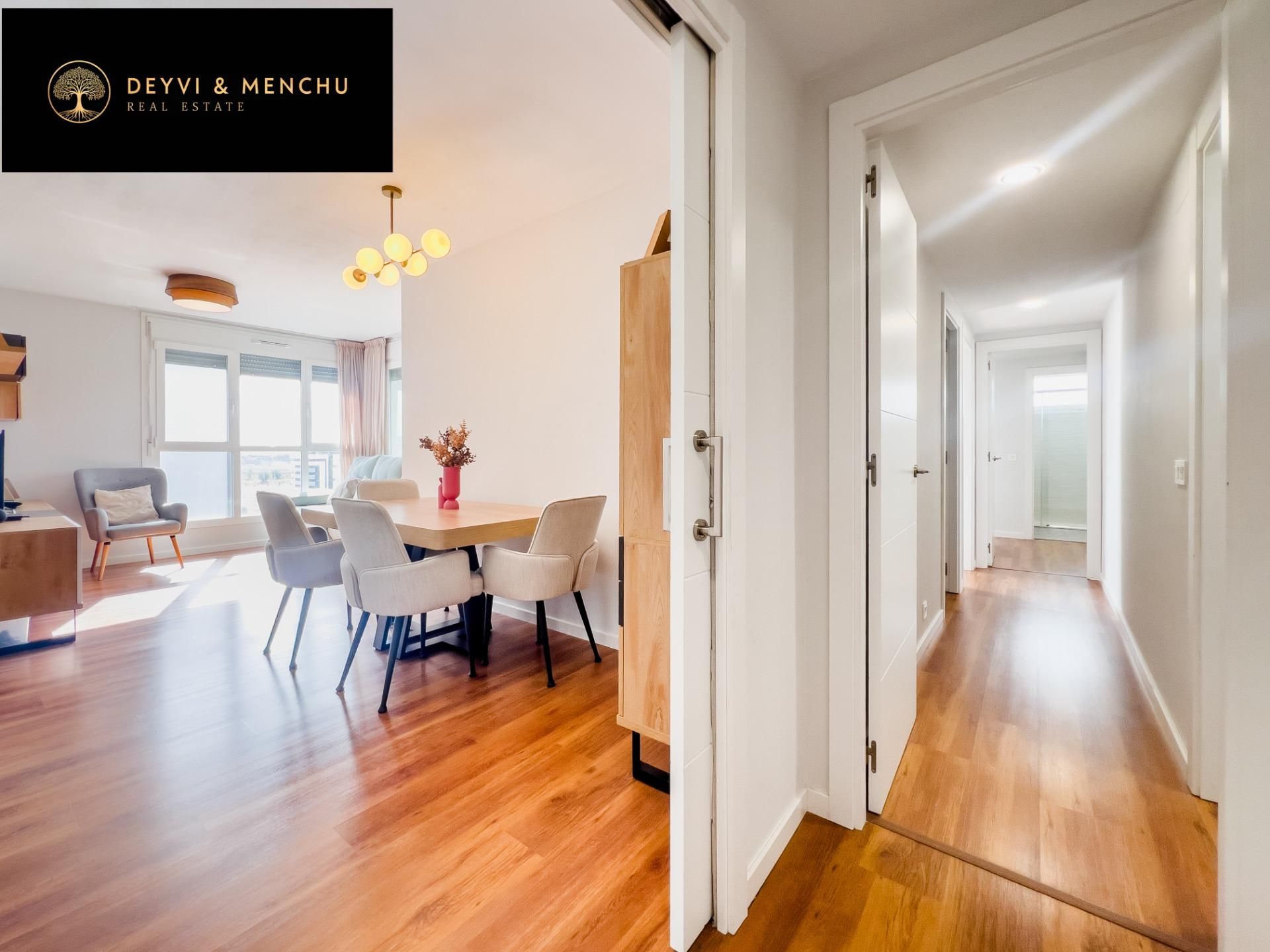 Flat for sale in  Madrid Capital  with Air Conditioner, Private garden and Terrace