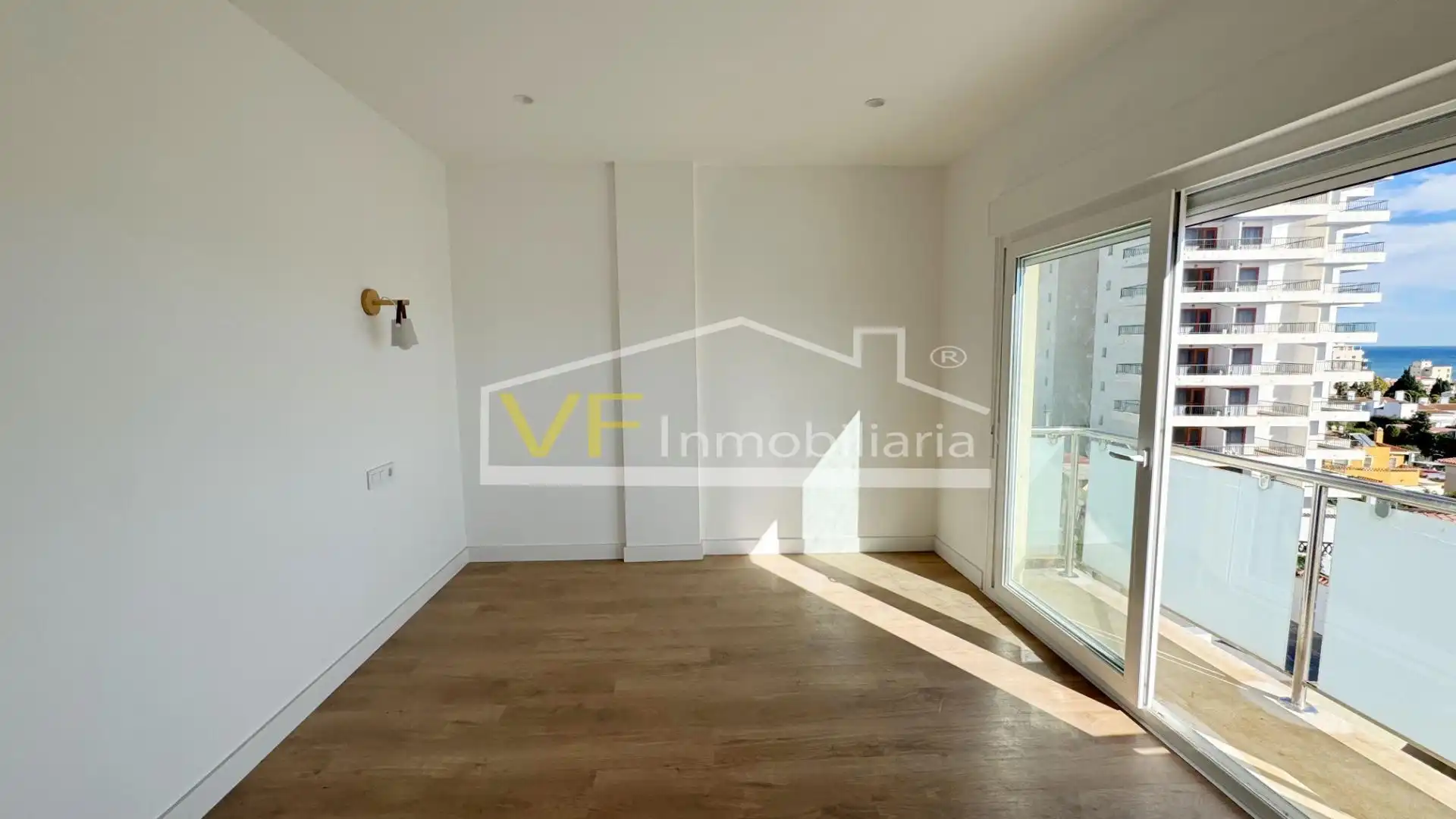 Dormitori de Dúplex en venda en Torremolinos amb Jardí privat, Terrassa i Traster