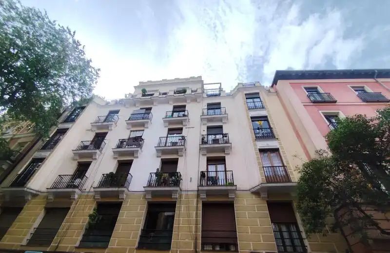 Vista exterior de Piso en venta en  Madrid Capital con Aire acondicionado y Amueblado