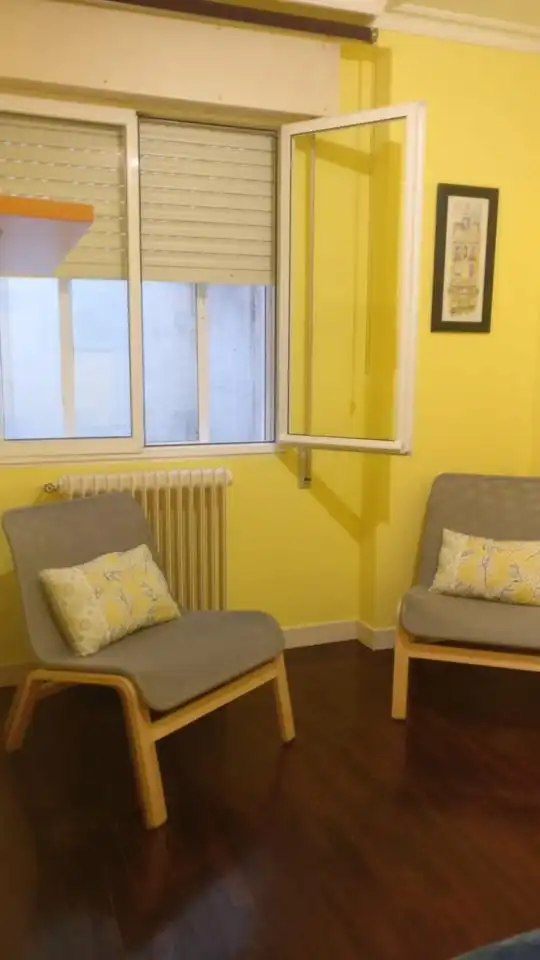 Flat for rent in Rúa das Orfas, Casco Histórico