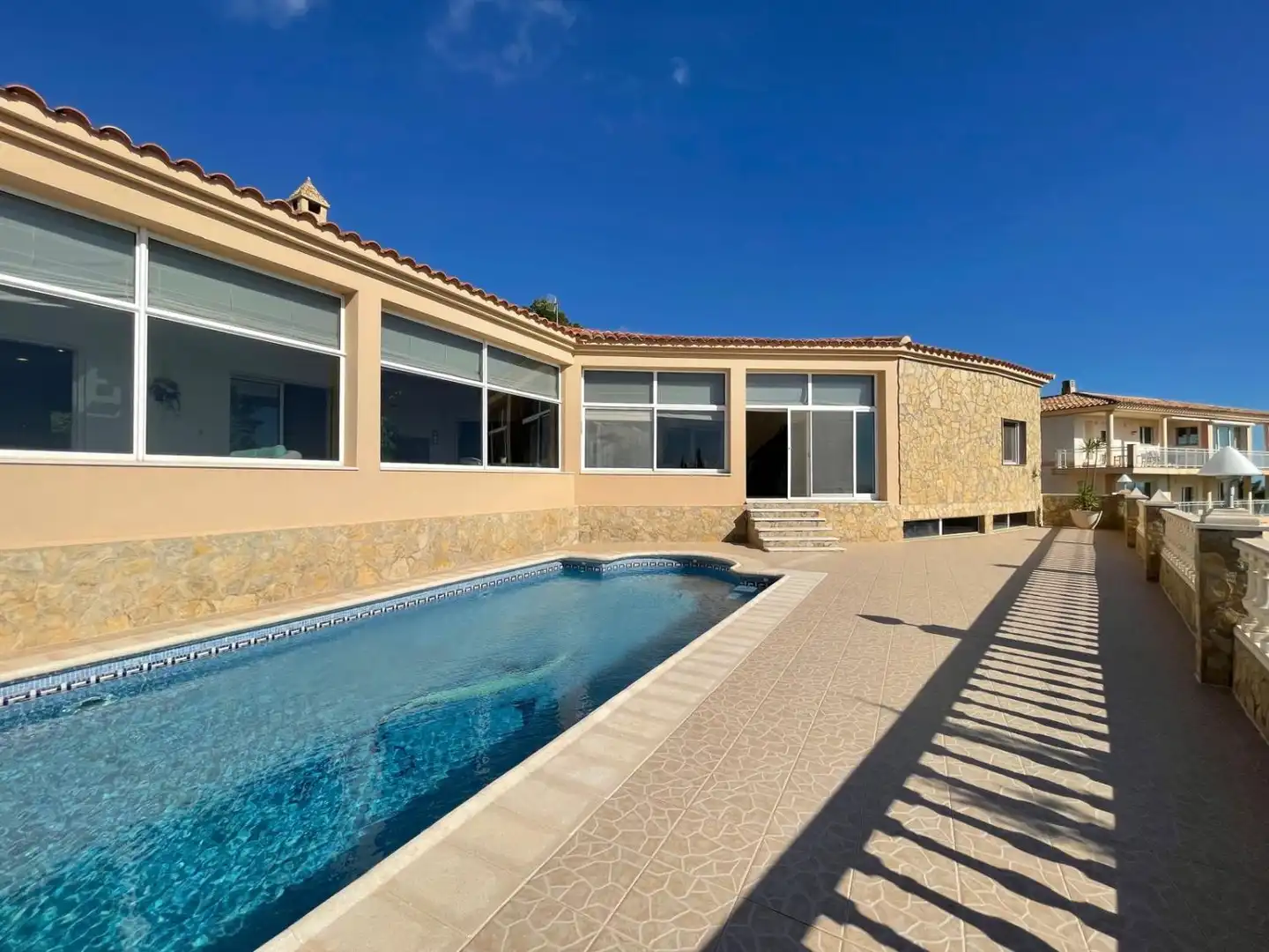 Exterior view of Houses for sale in Vinaròs  with Air Conditioner, Terrace and Furnished