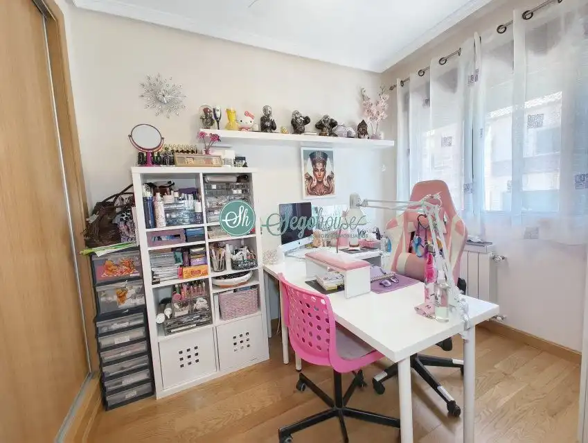 Habitación de Casa o chalet en venta en Segovia con Calefacción y Trastero