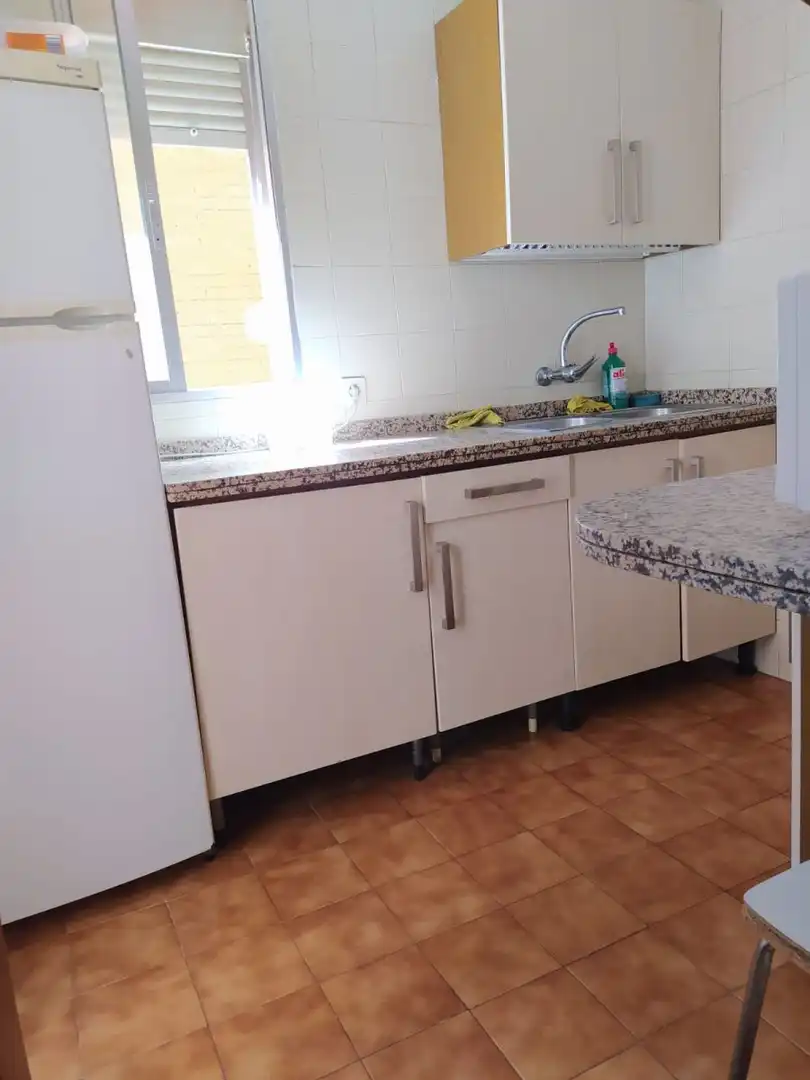 Piso de alquiler en JESUS RINCON JIMENEZ, Maria Auxiliadora - Barriada de Llera