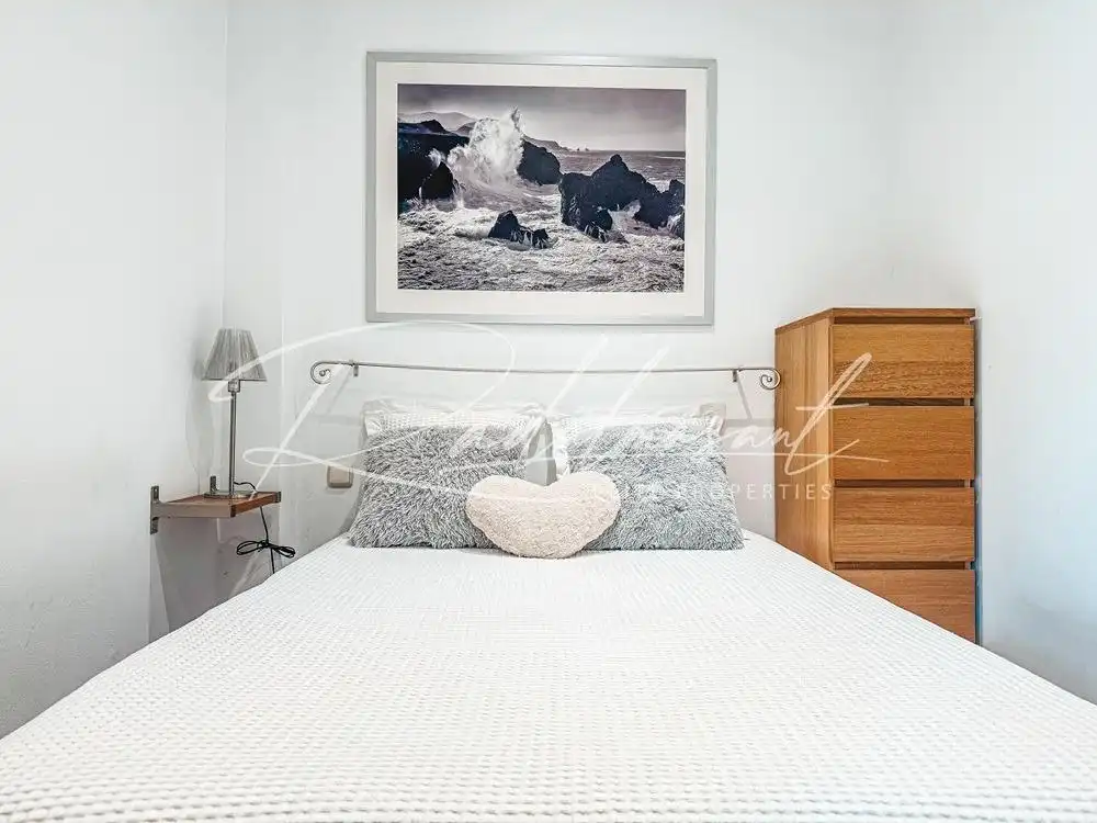 Habitación de Piso en venta en Salou con Calefacción, Terraza y Amueblado