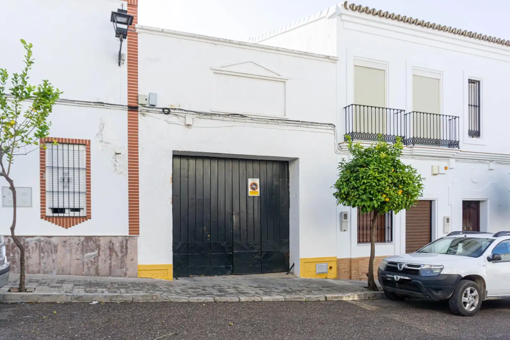 Vista exterior de Casa o xalet en venda en Montellano amb Aire condicionat, Jardí privat i Terrassa