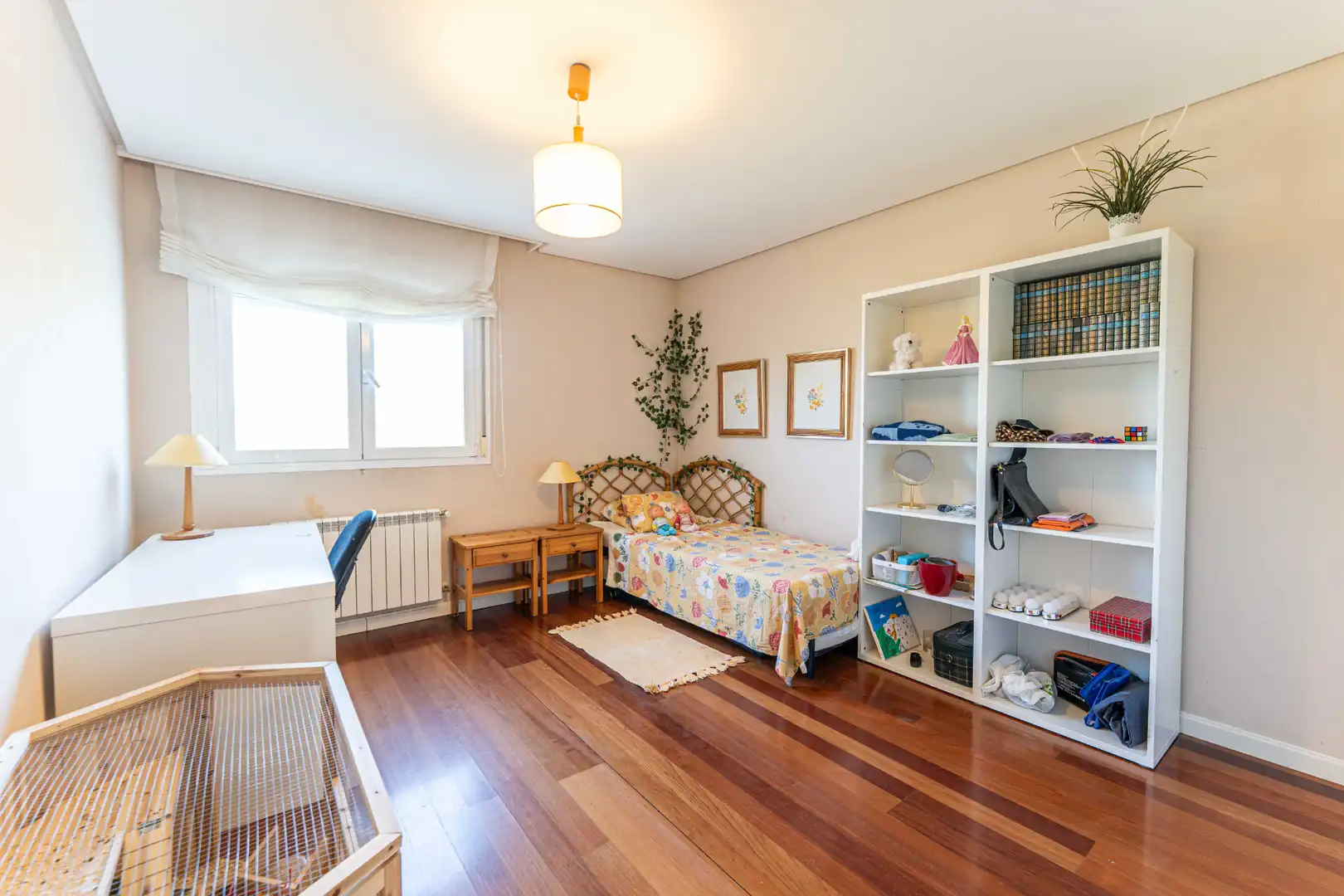 Dormitori de Casa o xalet en venda en Torrelodones amb Calefacció, Jardí privat i Parquet