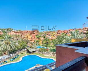 Exterior view of Flat for sale in Marbella  with Air Conditioner, Terrace and Storage room