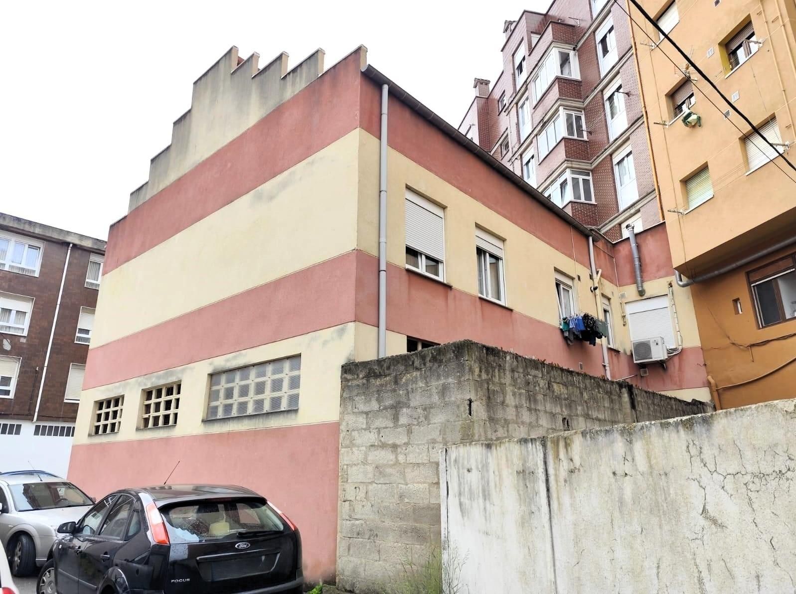 Vista exterior de Pis en venda en El Astillero   amb Calefacció i Traster