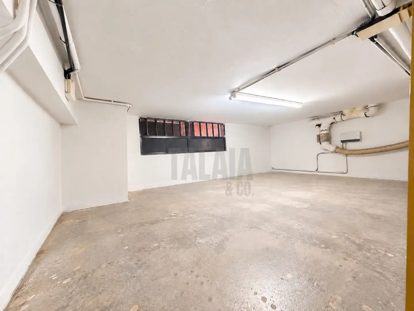 Local commercial à vendre à Carrer de Fernando Sastre, imagen 8