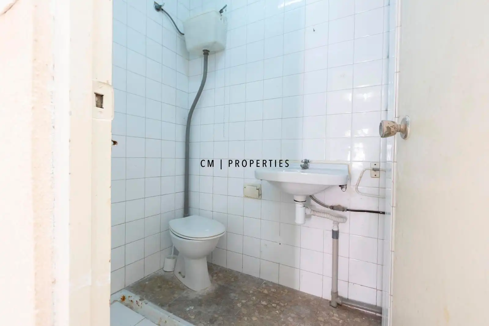 Business premises for sale in Juan Llorens, imagen 5